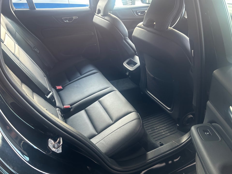 Volvo V60 2,0 B4 197 Inscription aut. 5d