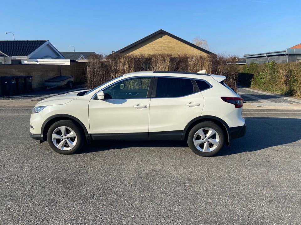 Nissan Qashqai 1,5 dCi 110 Tekna+ Van 5d
