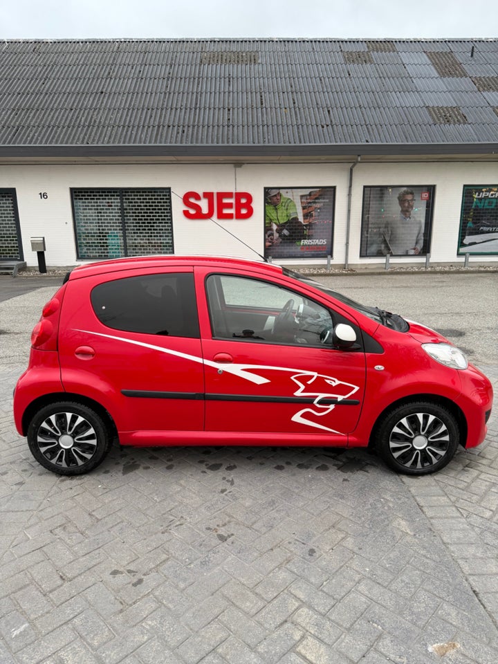 Peugeot 107 1,0 Active 5d