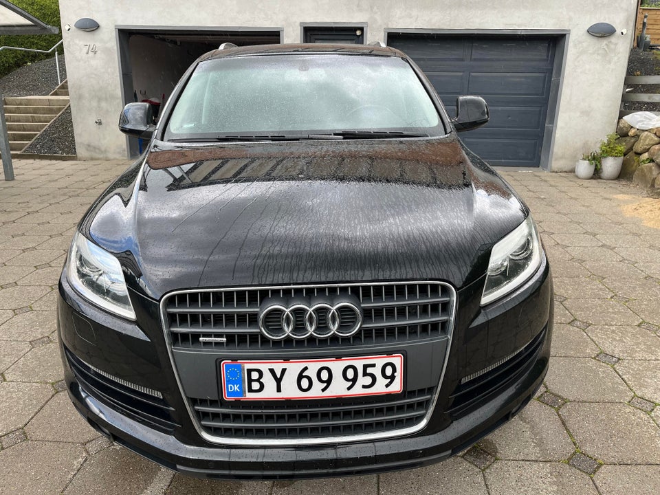 Audi Q7 3,0 TDi 240 quattro Tiptr. 7prs 5d