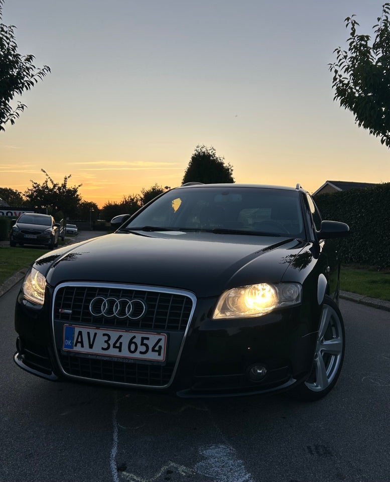Audi A4 2,0 S-line Avant 5d