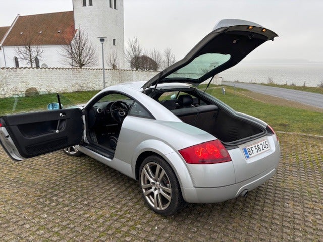 Audi TT 1,8 T 180 Coupé 2d