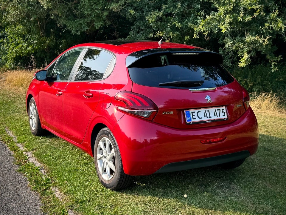 Peugeot 208 1,6 BlueHDi 100 Envy Sky 5d