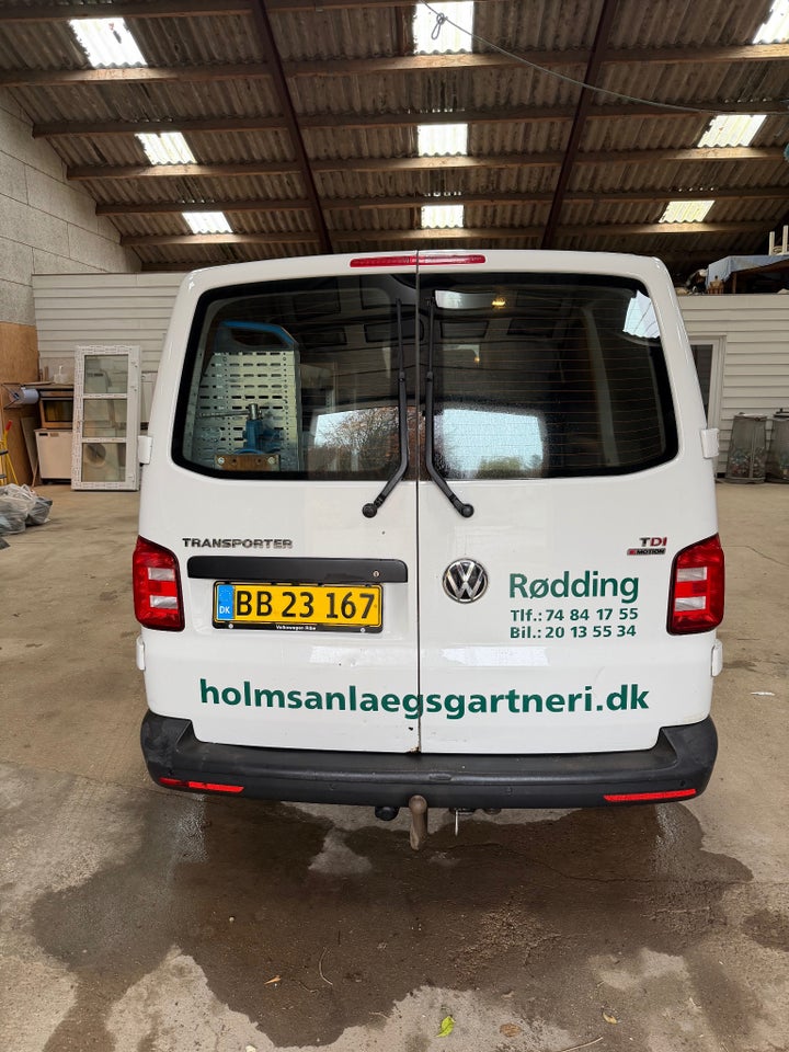 VW Transporter 2,0 TDi 180 Kassevogn DSG 4Motion kort