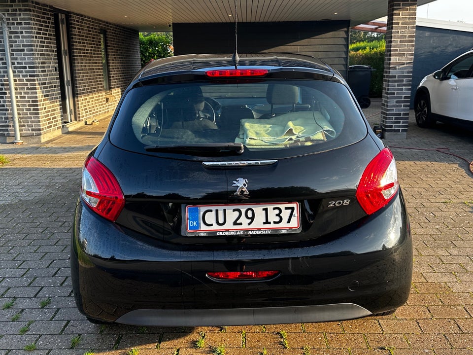 Peugeot 208 1,0 VTi Access 5d