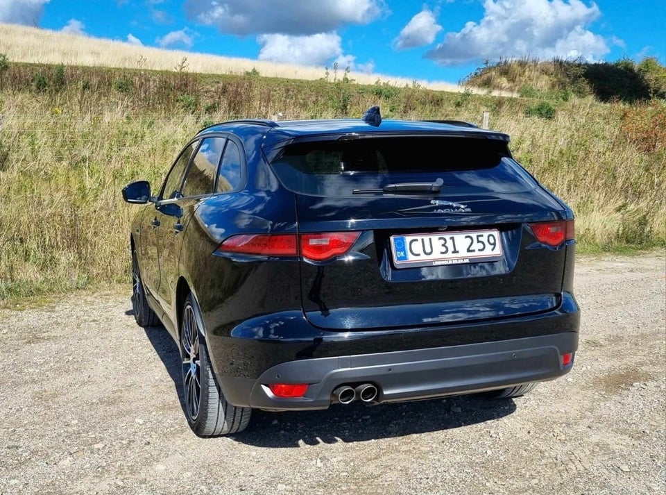 Jaguar F-Pace 2,0 D180 Prestige 5d