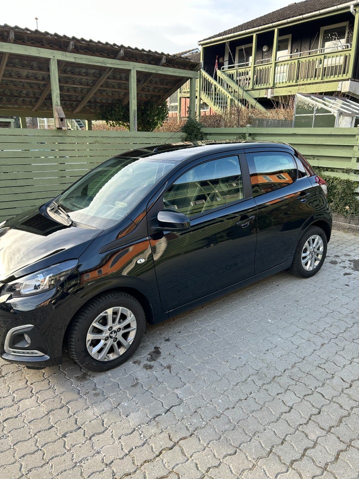 Peugeot 108 1,0 e-VTi 72 Infinity 5d