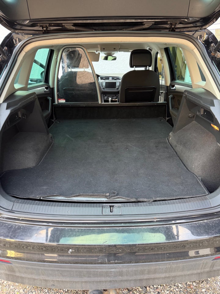 VW Tiguan 2,0 TDi 150 Comfortline DSG Van 5d
