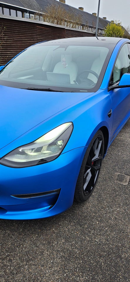 Tesla Model 3 Performance AWD 4d