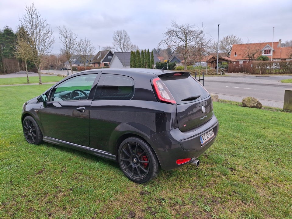 Fiat Punto Evo 1,4 M-Air 135 Sport 3d