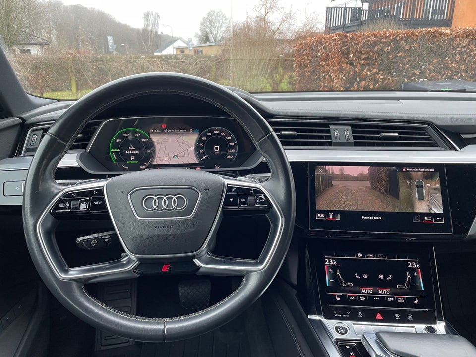 Audi e-tron 55 S-line Prestige quattro 5d