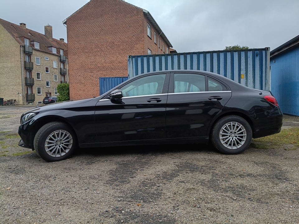 Mercedes C200 2,0 4d
