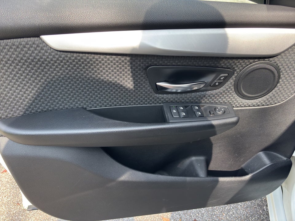 BMW 218i 1,5 Active Tourer Advantage 5d