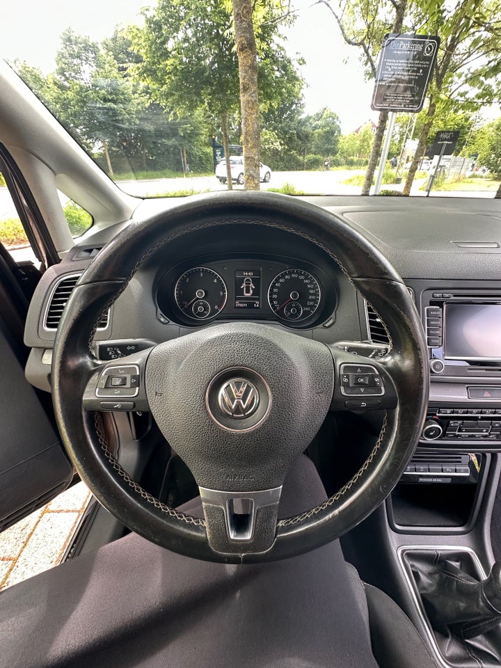VW Sharan 2,0 TDi 140 Match BMT 5d