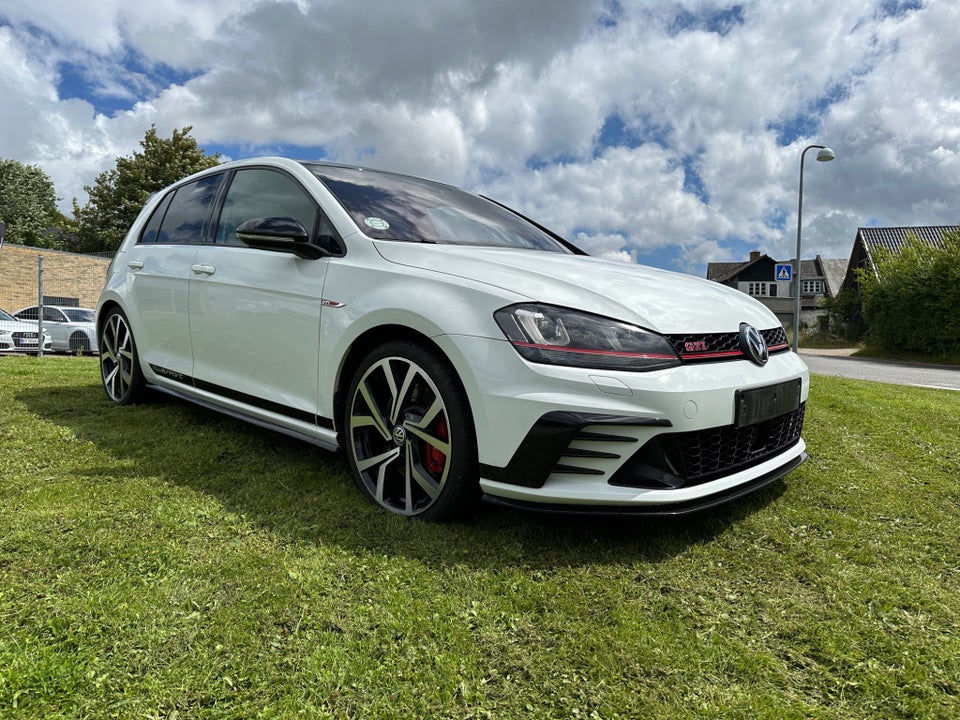 VW Golf VII 2,0 GTi Clubsport DSG 5d