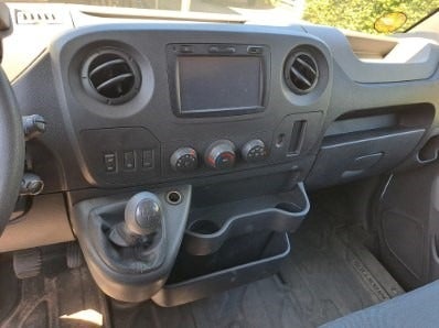 Renault Master III T35 2,3 dCi 145 L3H2 Kassevogn