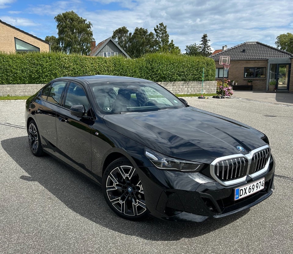 BMW i5 eDrive40 M-Sport 4d