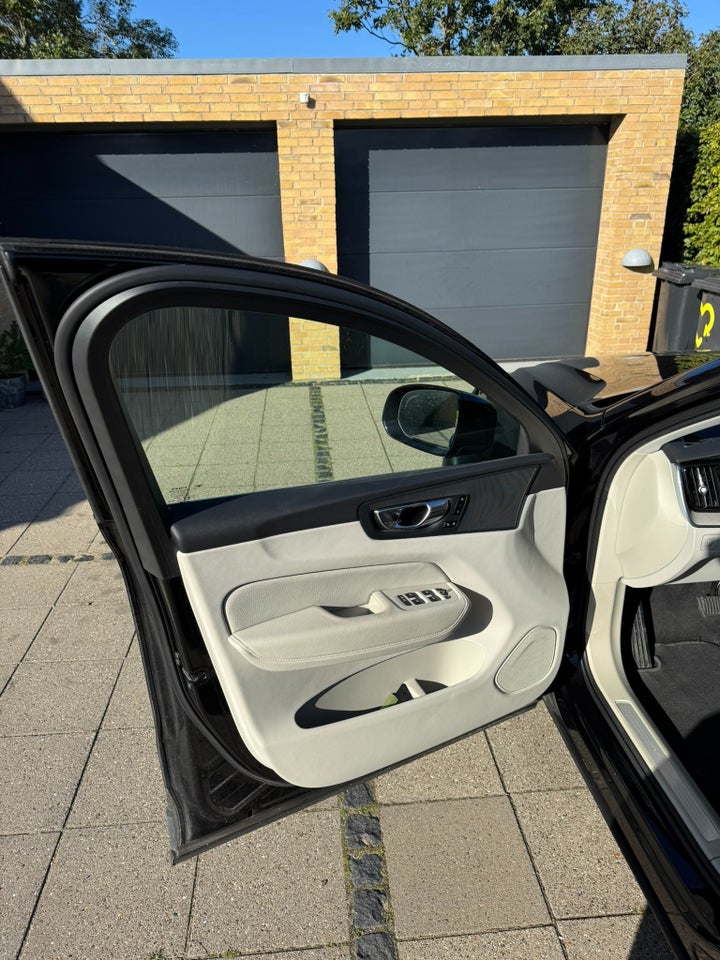 Volvo XC60 2,0 B4 197 Inscription aut. 5d