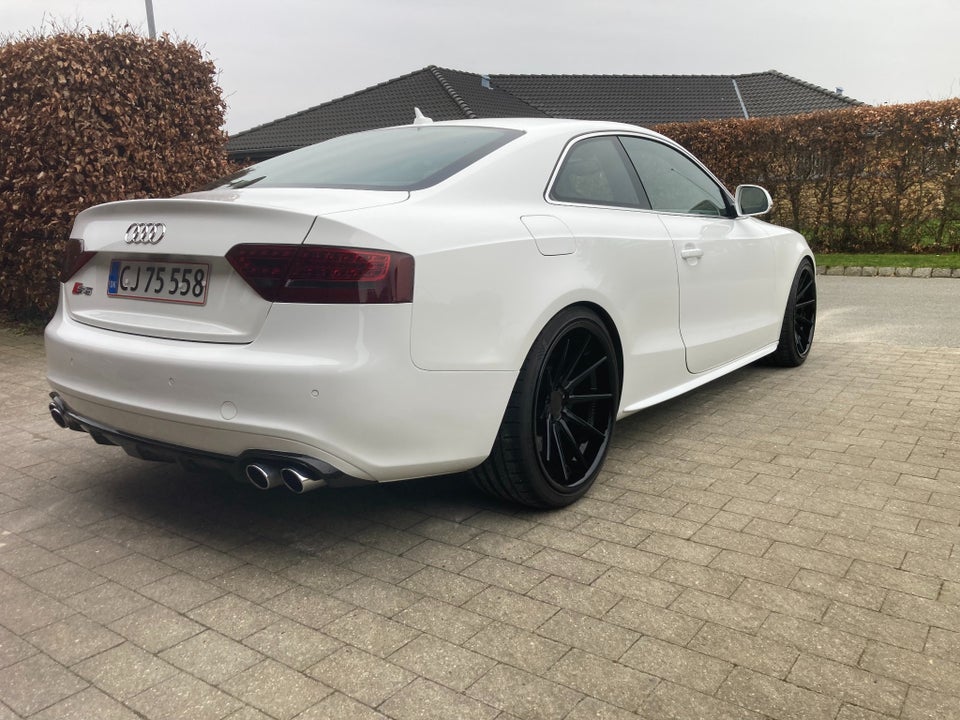 Audi S5 4,2 FSi Coupé quattro S-tr. 2d