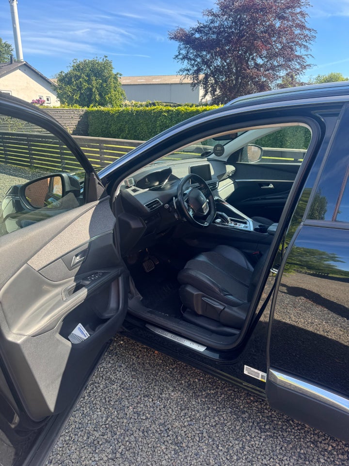 Peugeot 3008 1,6 BlueHDi 120 Allure EAT6 5d