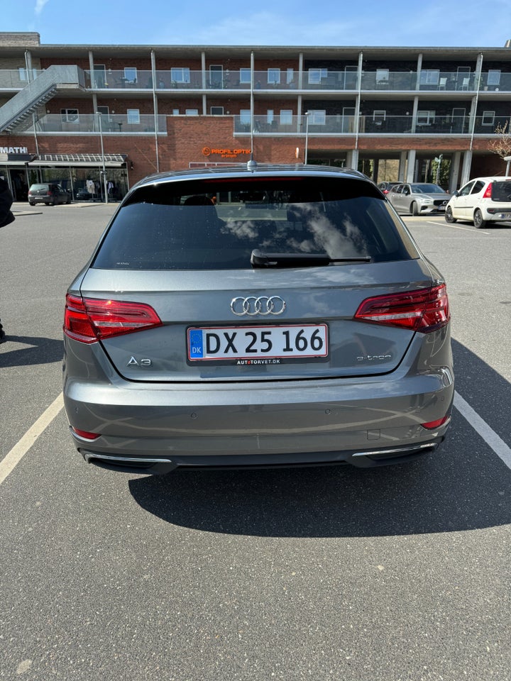 Audi A3 1,4 e-tron Sportback S-tr. 5d