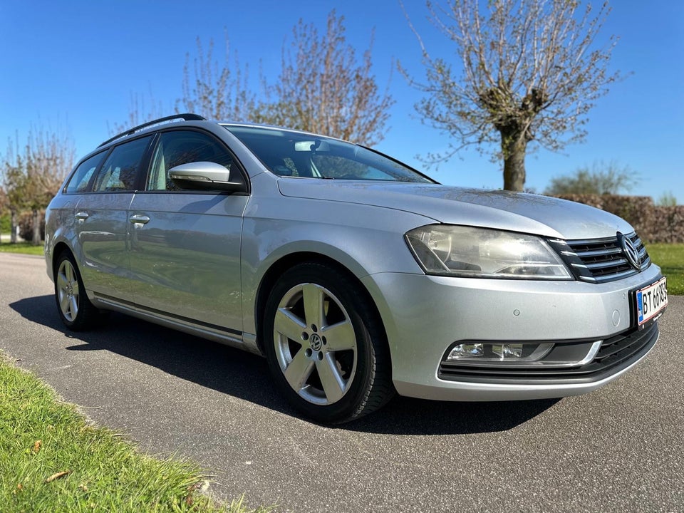 VW Passat 2,0 TDi 140 Highline Variant DSG BMT 5d