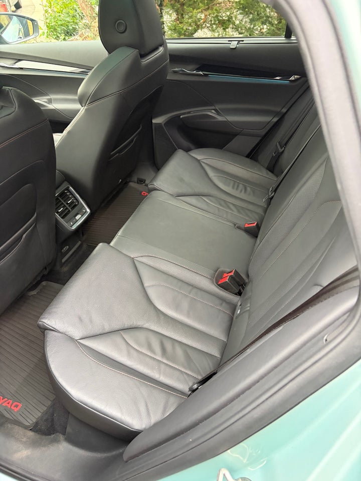 Skoda Enyaq 80x iV Founders Edition 5d