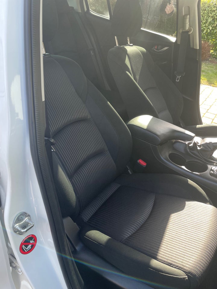 Mazda 3 2,0 SkyActiv-G 120 Vision 4d