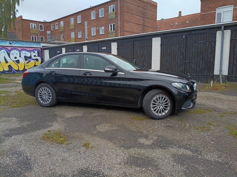 Mercedes C200 2,0 4d