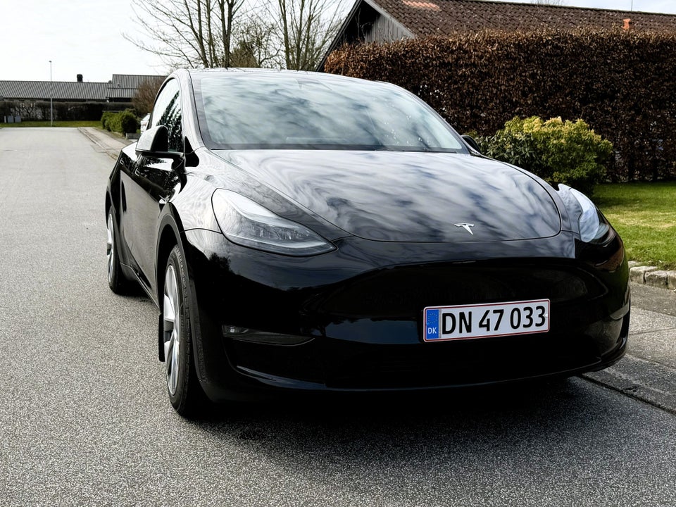 Tesla Model Y Long Range AWD 5d