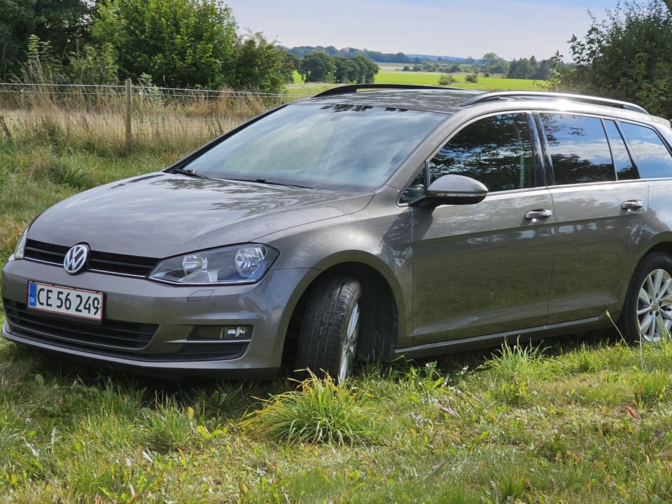 VW Golf VII 1,6 TDi 105 Comfortline Variant DSG BM 5d