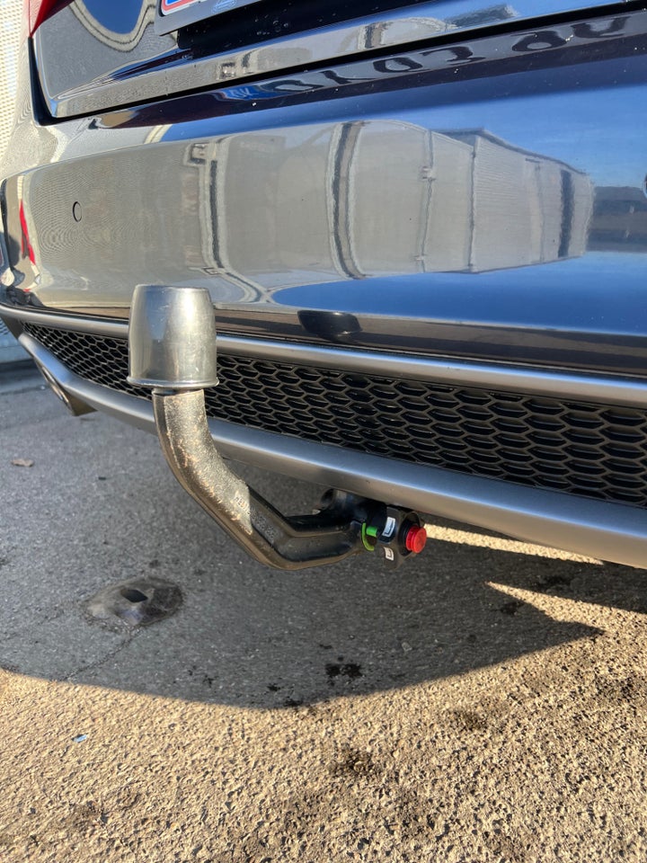 Audi A5 2,0 TDi S-line Cabriolet Multitr. 2d