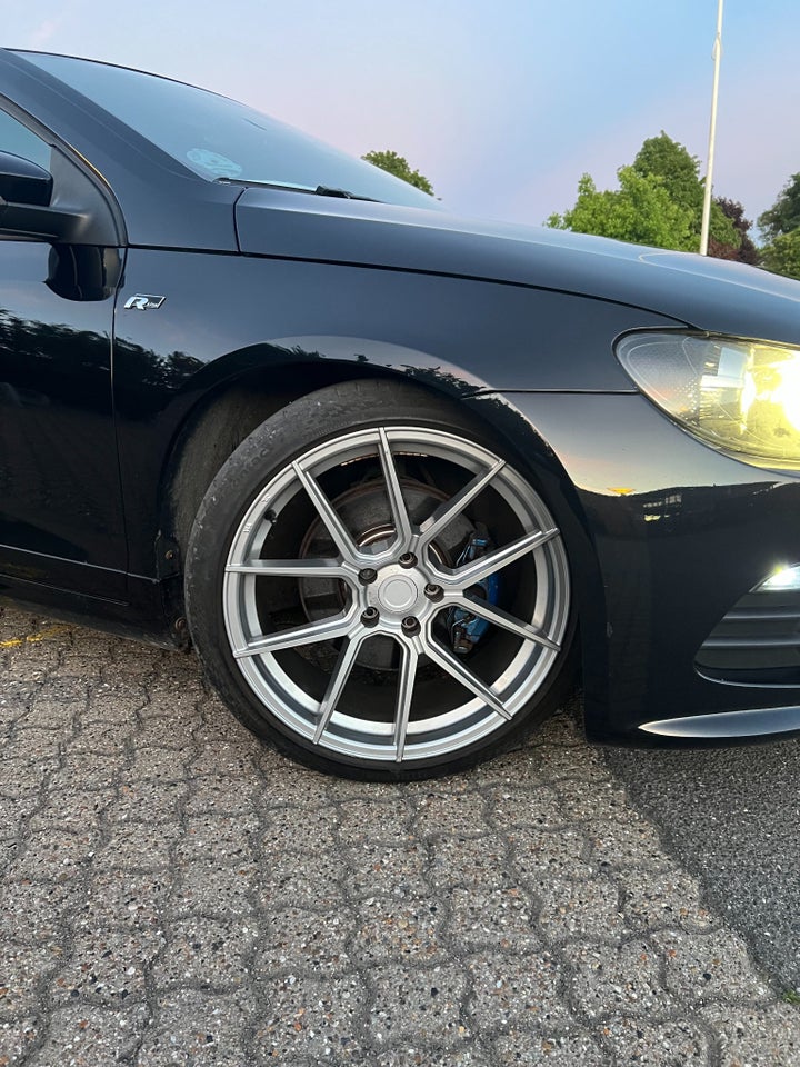 VW Scirocco 2,0 TDi 177 R-line 3d