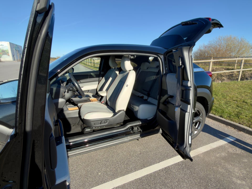 Mazda MX-30 e-SkyActiv First Edition 5d