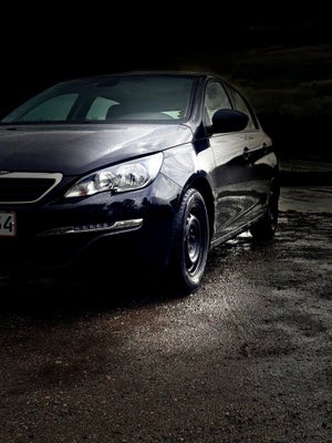 Peugeot 308 1,2 e-THP 110 Active 5d