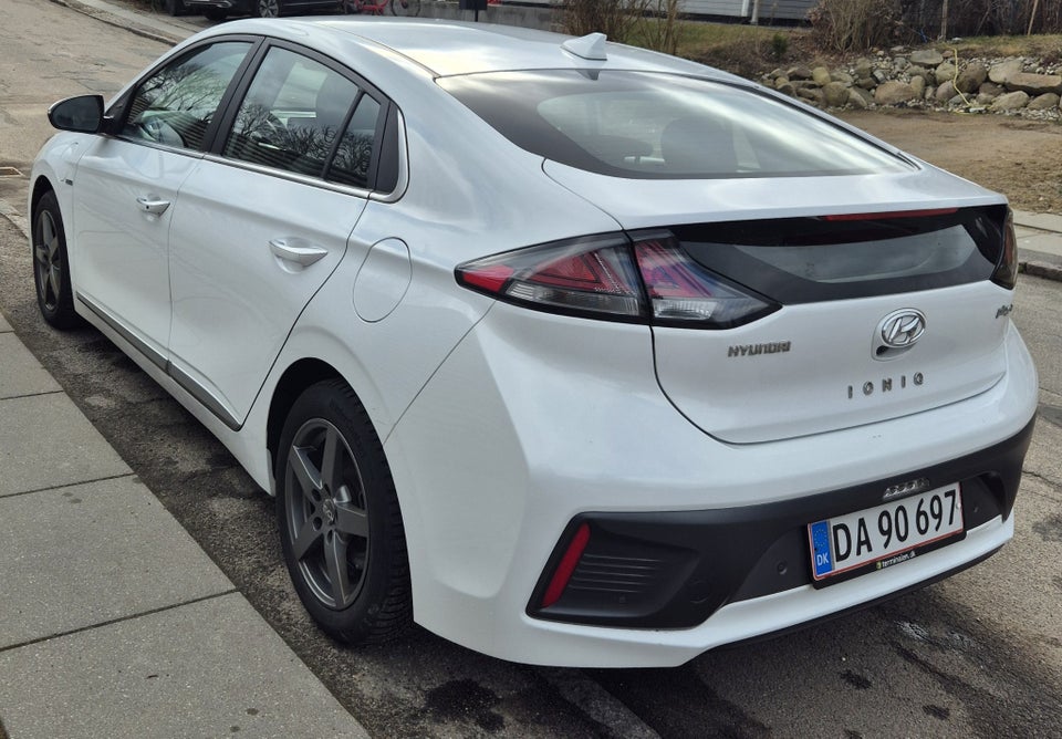 Hyundai Ioniq 1,6 PHEV Premium DCT 5d