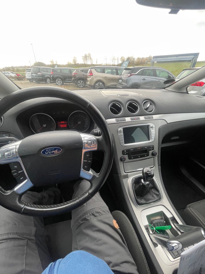 Ford S-MAX 2,0 TDCi 140 Titanium 7prs 5d