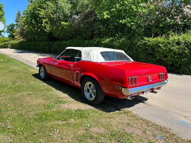 Ford Mustang 4,9 V8 Convertible aut. 2d