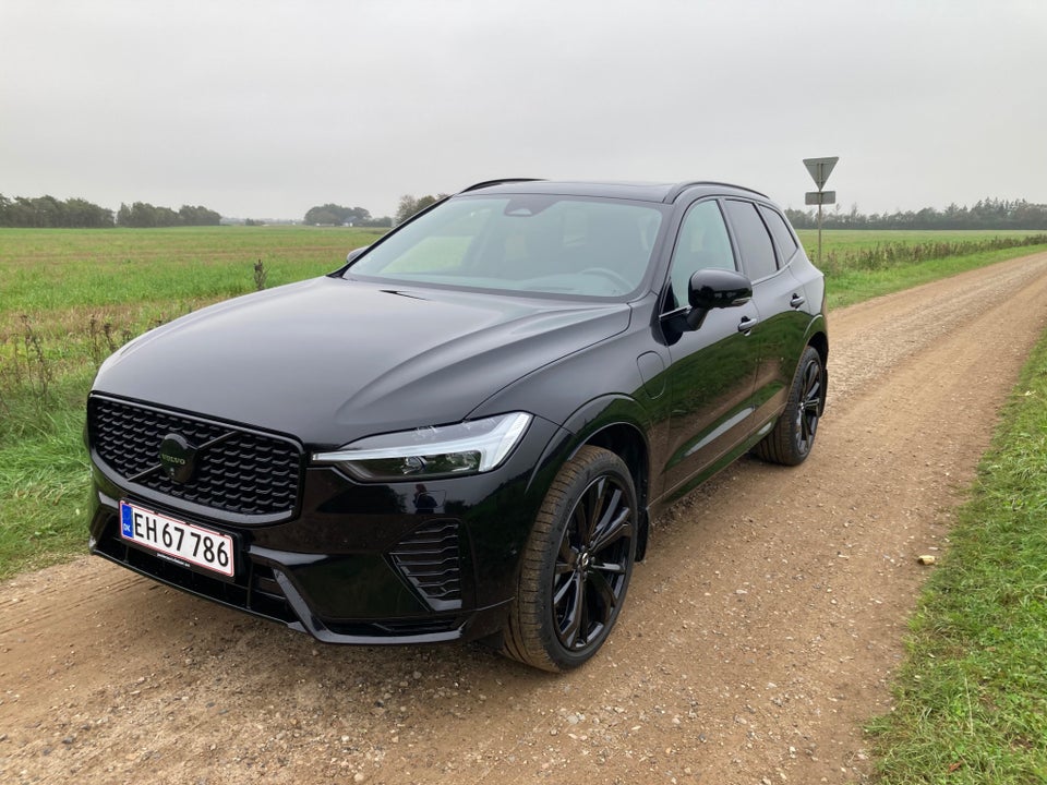 Volvo XC60 2,0 T6 ReCharge Black Edition aut. AWD 5d