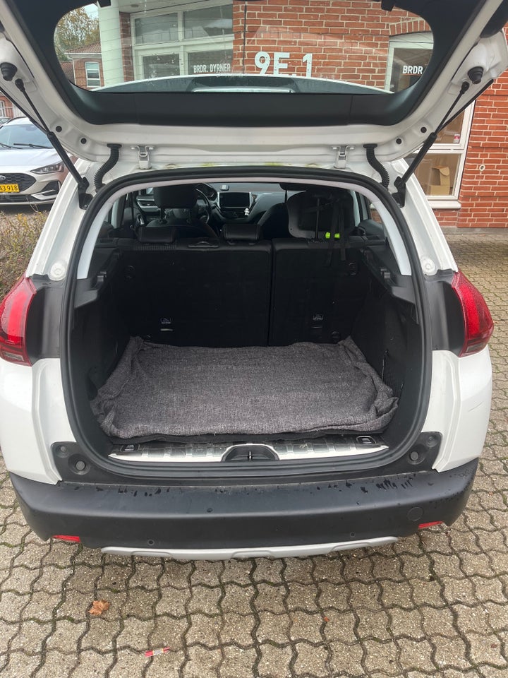 Peugeot 2008 1,2 VTi 82 Allure 5d