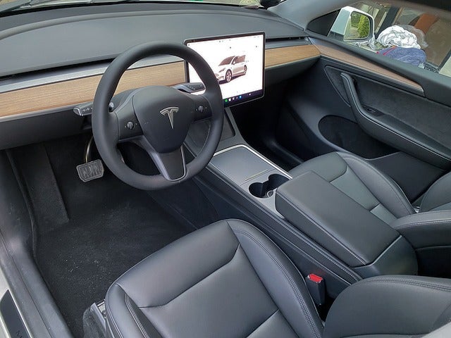 Tesla Model Y Long Range AWD 5d