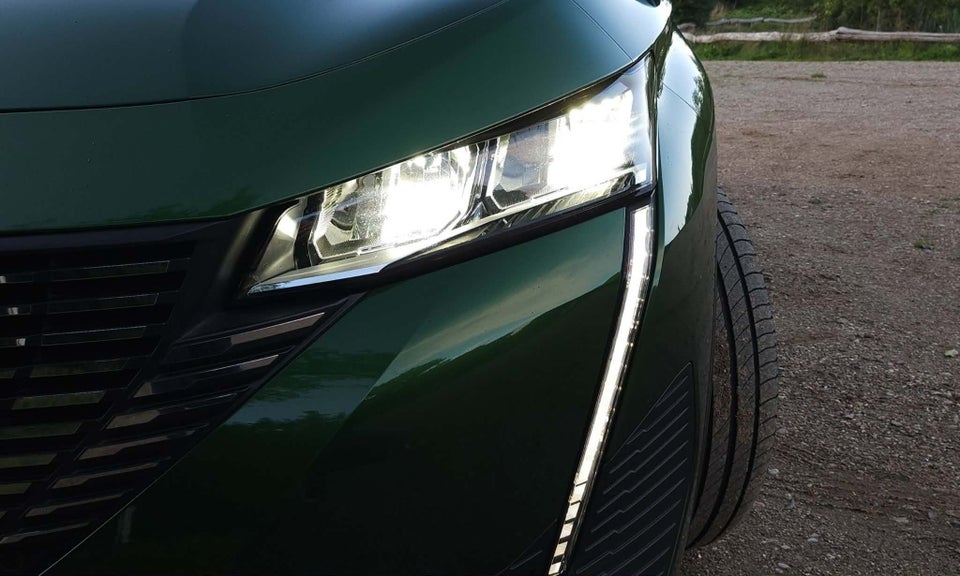 Peugeot 308 1,6 Hybrid First Selection+ EAT8 5d