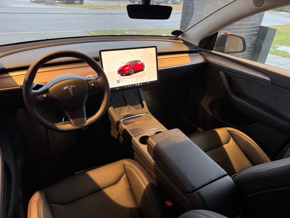 Tesla Model Y Performance AWD 5d