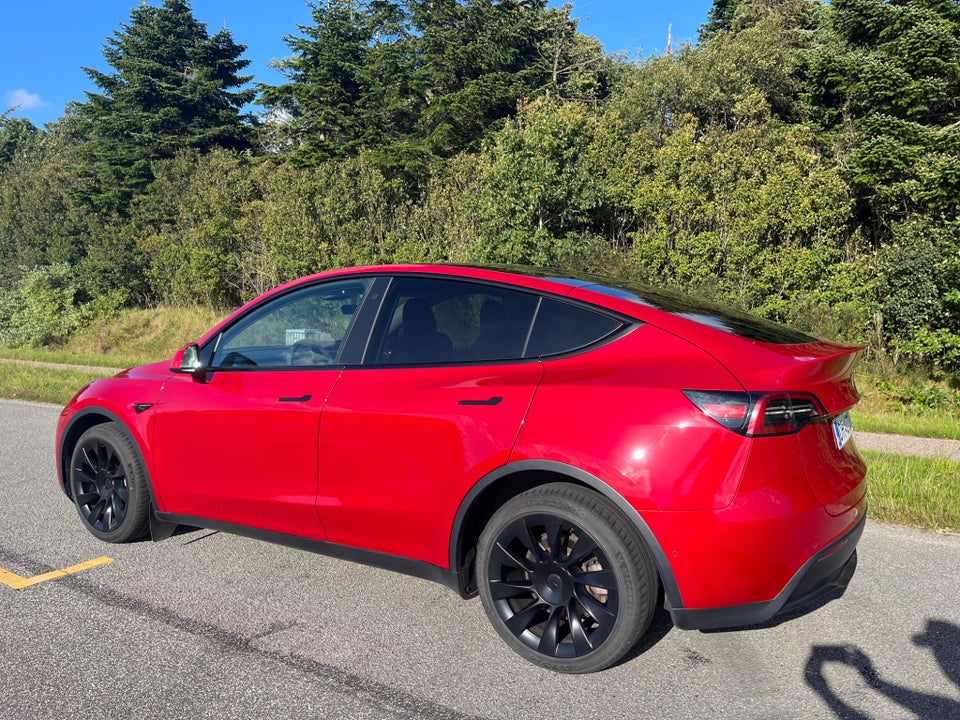 Tesla Model Y Long Range AWD 5d