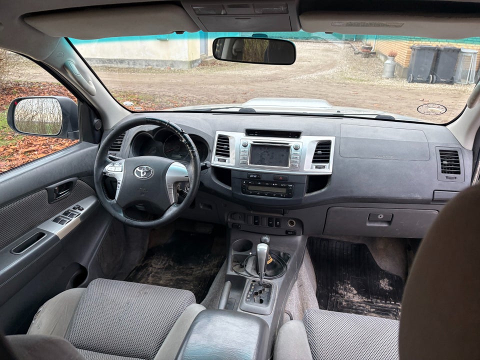 Toyota HiLux 3,0 D-4D Db.Kab aut. 4x4 T4 4d