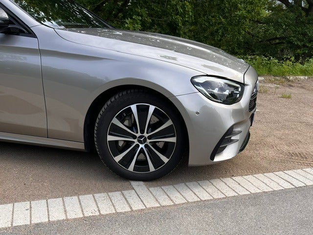 Mercedes E300 de 2,0 AMG Line stc. aut. 5d