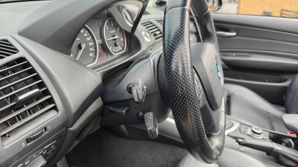 BMW 120d 2,0 Cabriolet aut. 2d