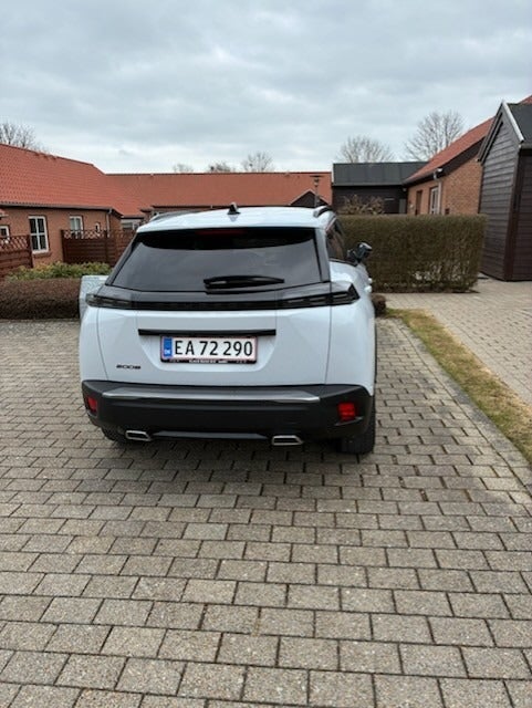 Peugeot 2008 1,2 PureTech 130 Allure EAT8 5d