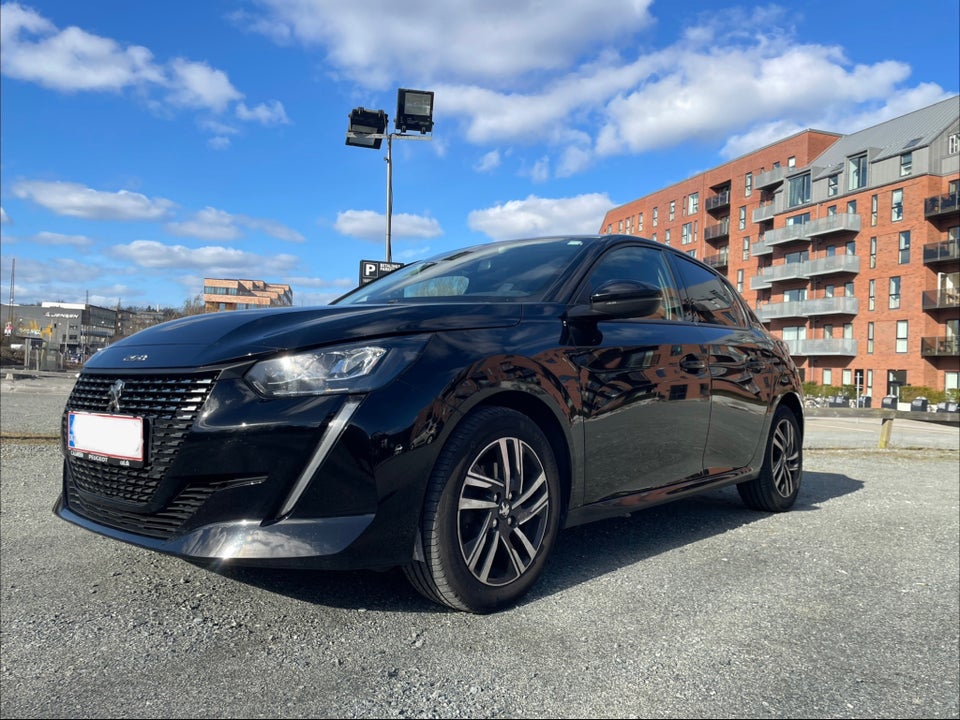 Peugeot 208 1,2 PureTech 100 Supreme+ 5d