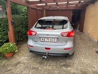 Mitsubishi Lancer 1,6 Invite SportBack 5d